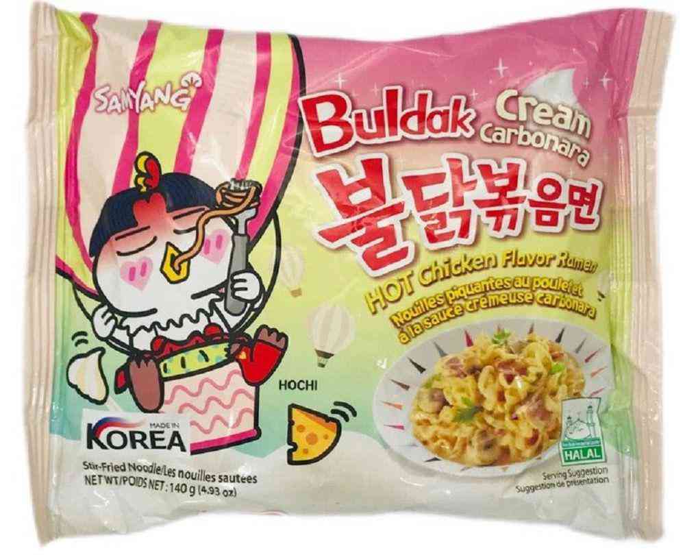 Лапша быстрого приготовления Samyang острая со вкусом курицы в соусе крем-карбонара